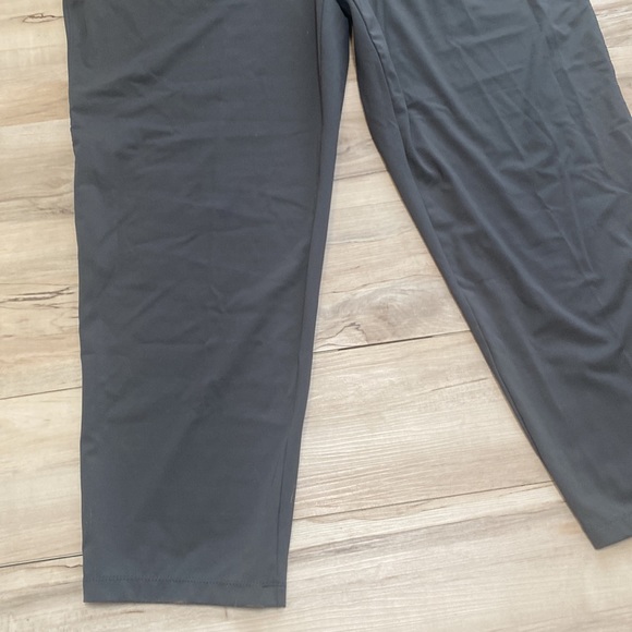 Intro Love the Fit Grey Stretch Pants. Size XL. Front pockets. Worn once. - Picture 3 of 8